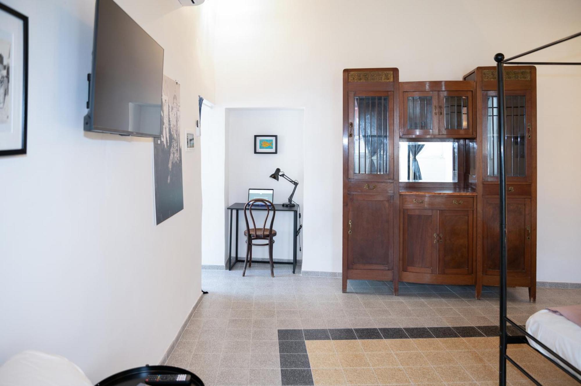 Palazzo Attila - Gioia Apartments Прочида Екстериор снимка