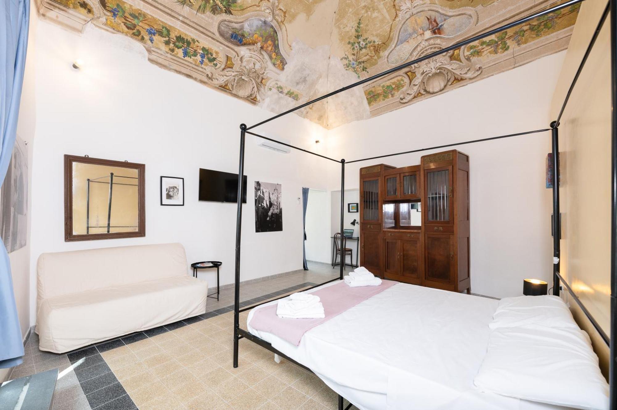 Palazzo Attila - Gioia Apartments Прочида Екстериор снимка