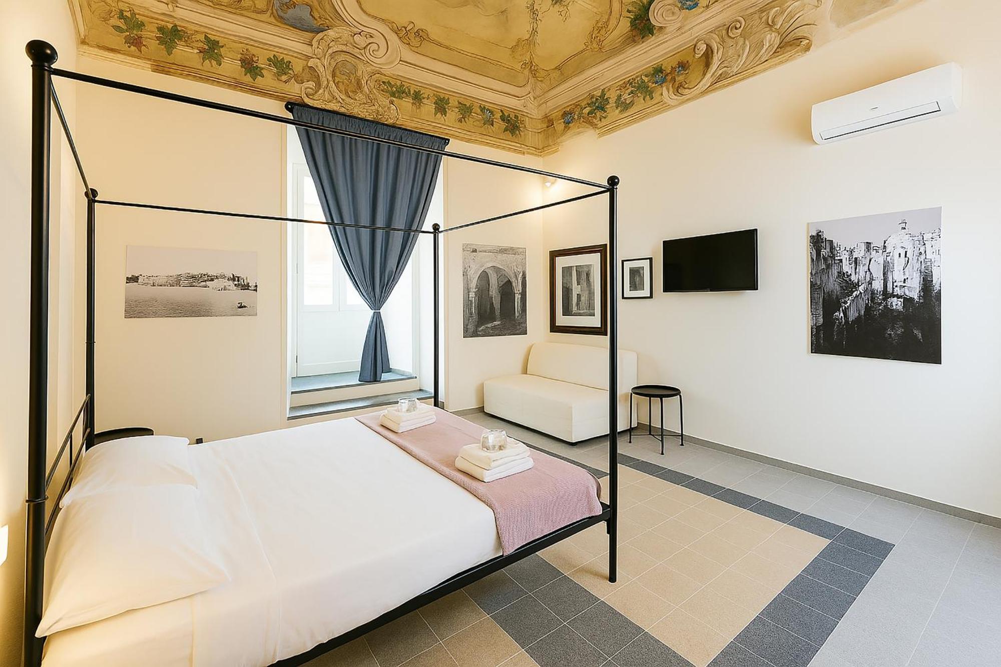 Palazzo Attila - Gioia Apartments Прочида Екстериор снимка